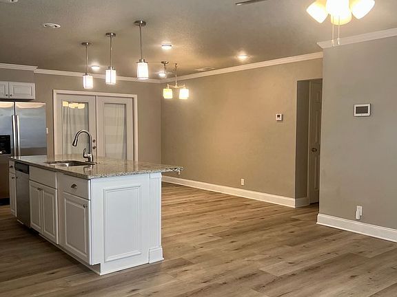 5th image of 4539 El Simpatico St