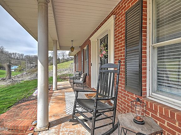 5th image of 310 Minton Hollow Rd