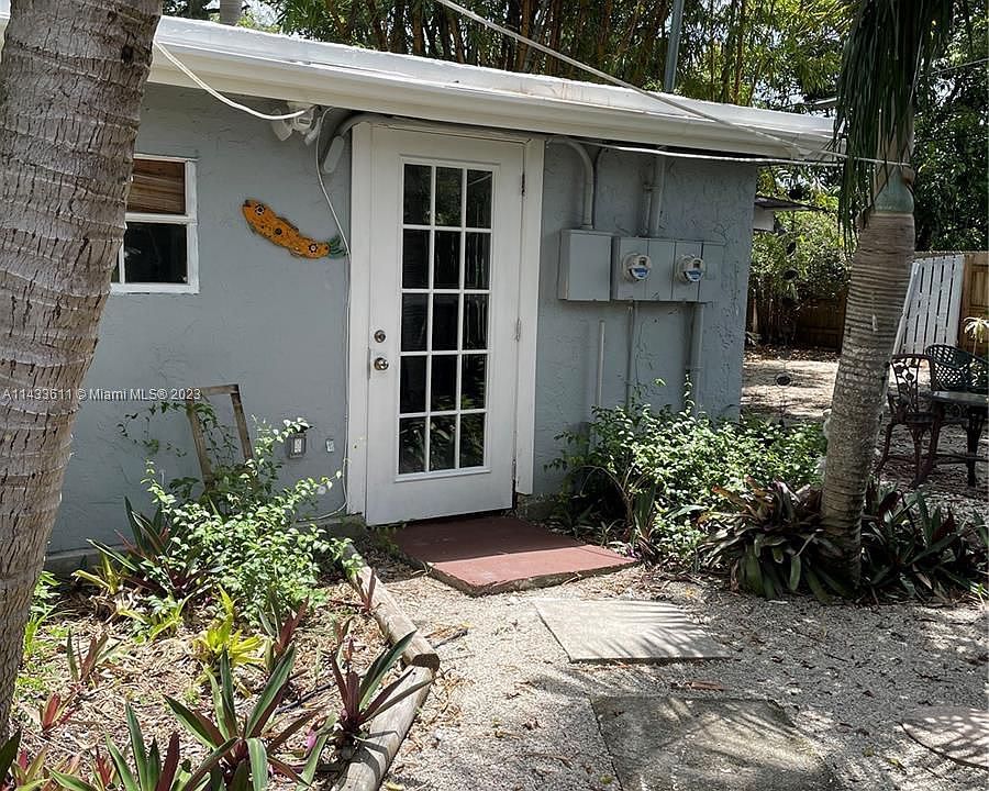 1st image of 1324 SW 31st St #2