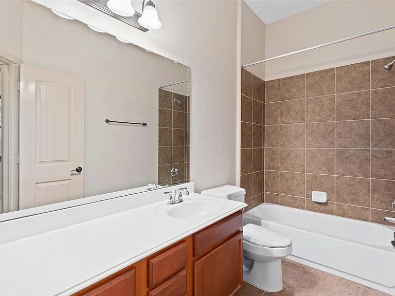 2886 Aurelia Ln — Photo 26