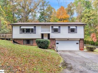 59 Barber St, Columbus, NC 28722