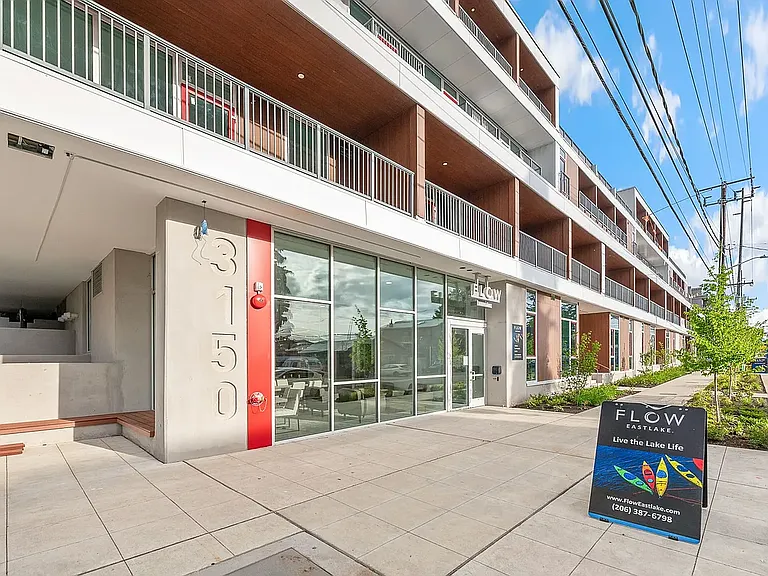 Flow Eastlake Apartments — Photo 26