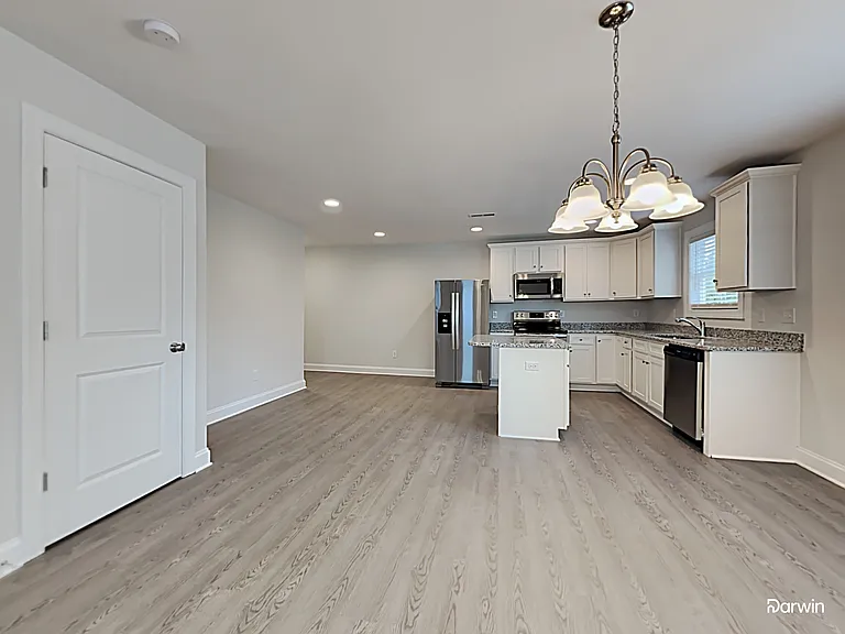 2517 No Mans Ave — Photo 4