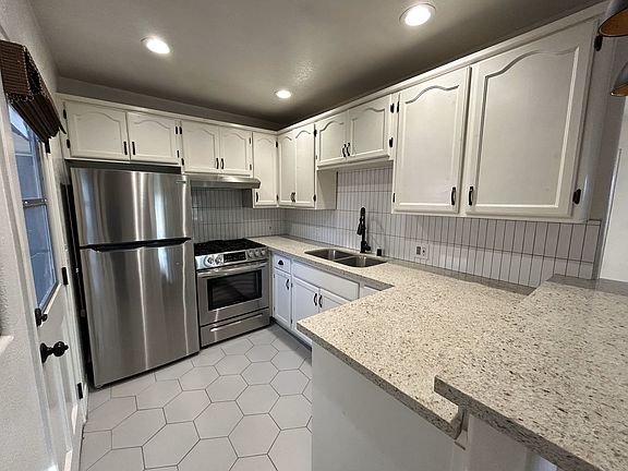 5th image of 1514 Maltman Ave
