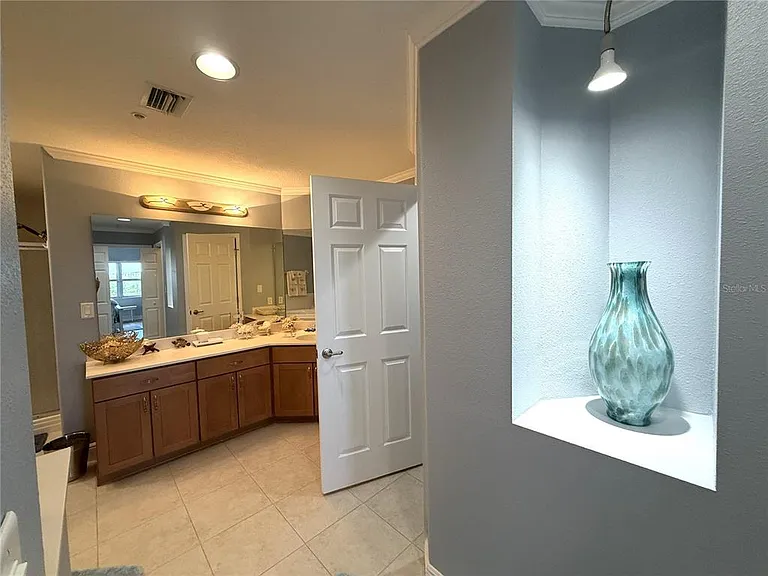 7296 Marathon Dr #402 — Photo 24