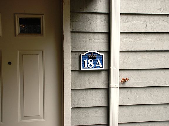 3rd image of 305 Myrtlewood Ct. #18-A