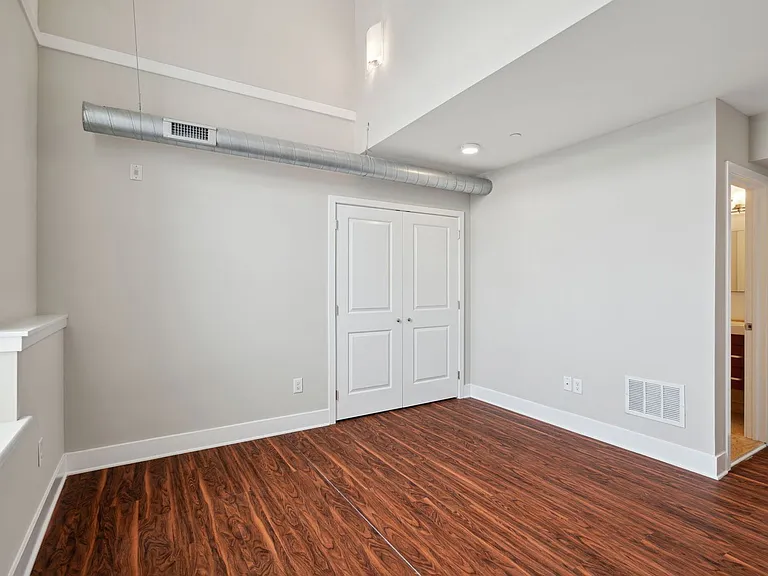 2001 Spring Garden St #305 — Photo 14