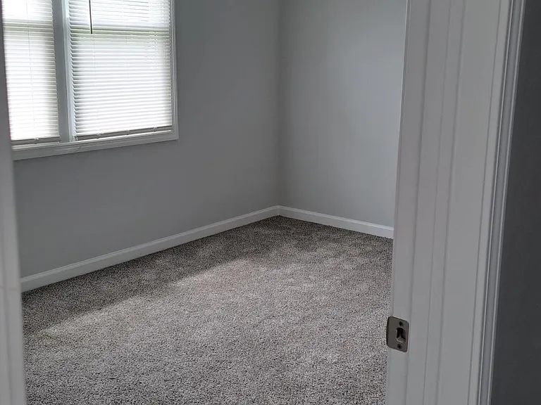 2105 North Dr #2 — Photo 13