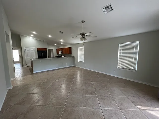 103 Middleburg Dr — Photo 7