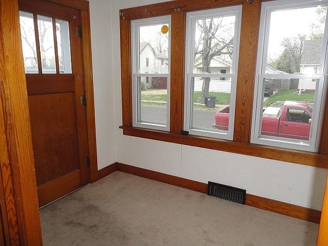 2nd image of 1208 State St