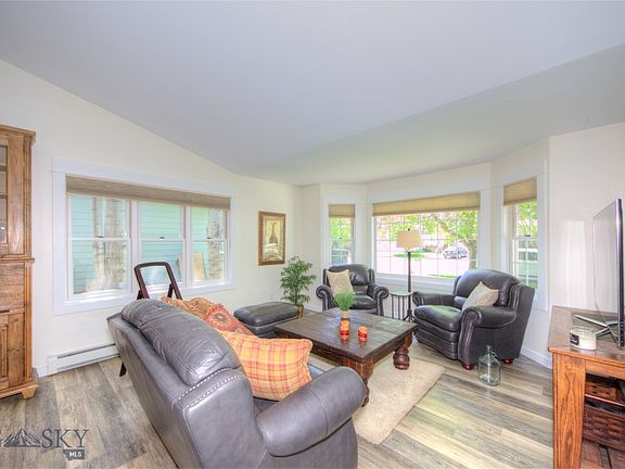 4th image of 1208 Woodland Dr