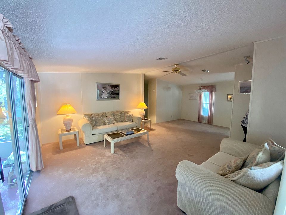 1st image of 1140 SE Oakgrove Ter