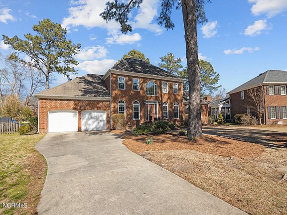 2nd image of 1009 Coopers Court