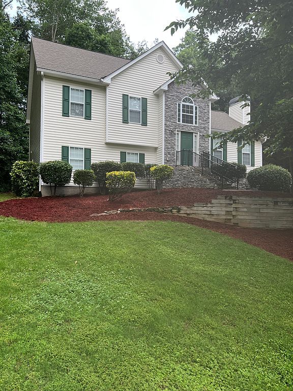 7340 Sleepy Hollow Ct - Property Image