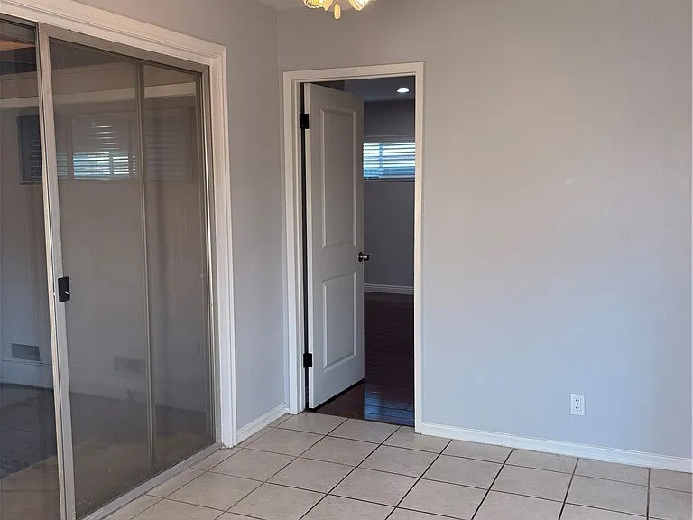 1222 S Gladys Ave #A — Photo 12
