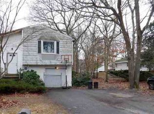 120 Eleanor Ave, Mastic, NY 11950