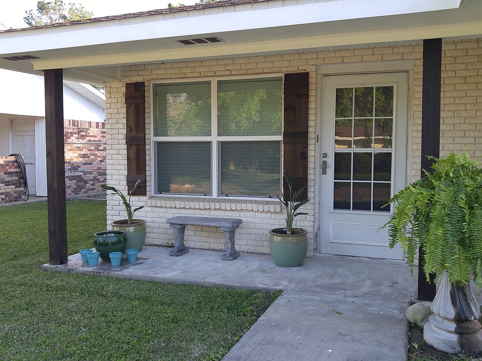 Quaint porch