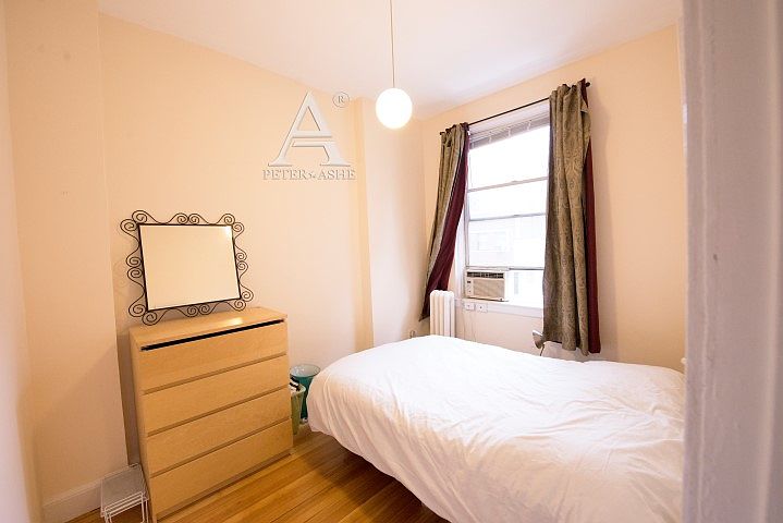 1st image of 811 Lexington Ave APT 5F