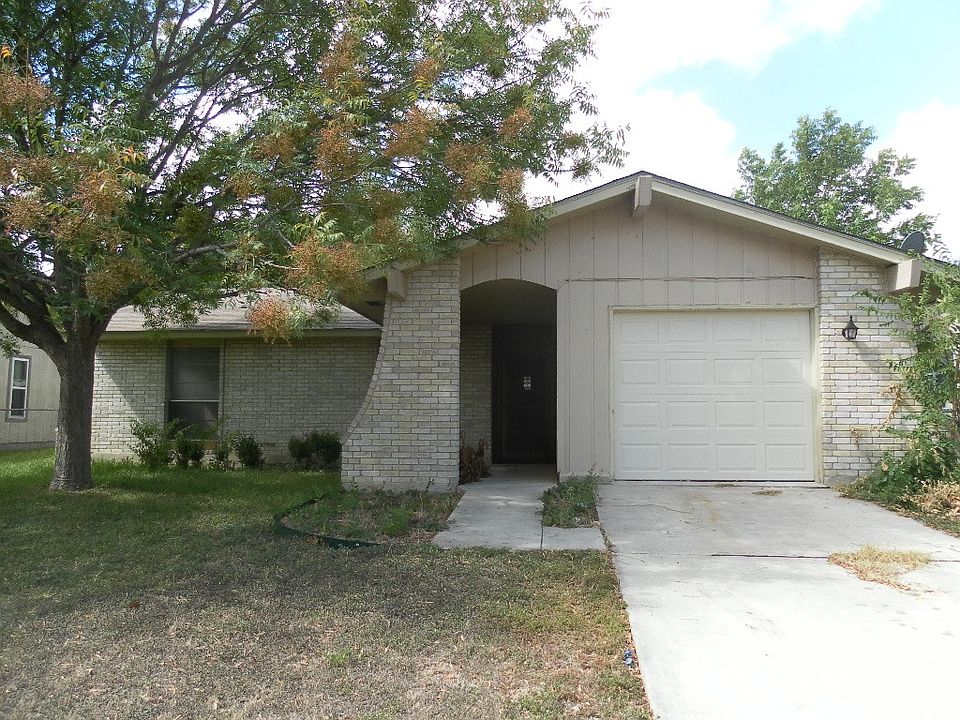 1st image of 4722 Casa Bello St