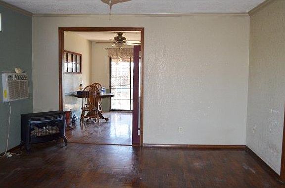 2nd image of 503 N Market St