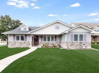 6116 W 94th St, Oak Lawn, IL 60453