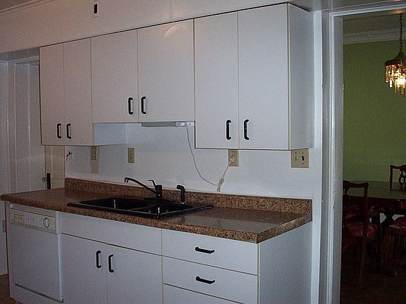 New Counter Top In Kitchen
