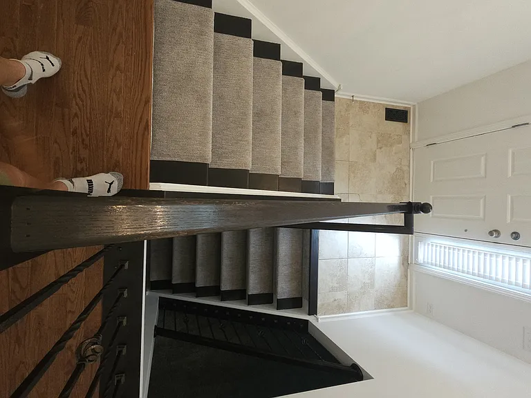 95 Valencia Pkwy — Photo 77
