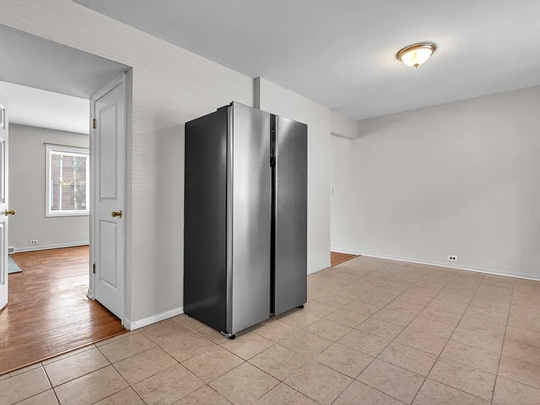 937 W North Ave #C — Photo 5