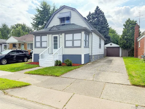 22511 Piper Ave, Eastpointe, MI 48021