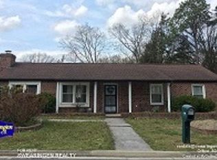 2518 Bent Oaks Dr, Colonial Heights, VA 23834