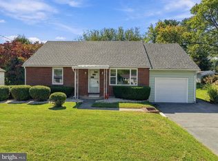 208 E Sunset Ave, Williamsport, MD 21795