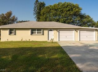 121 Connecticut Rd, Lehigh Acres, FL 33936