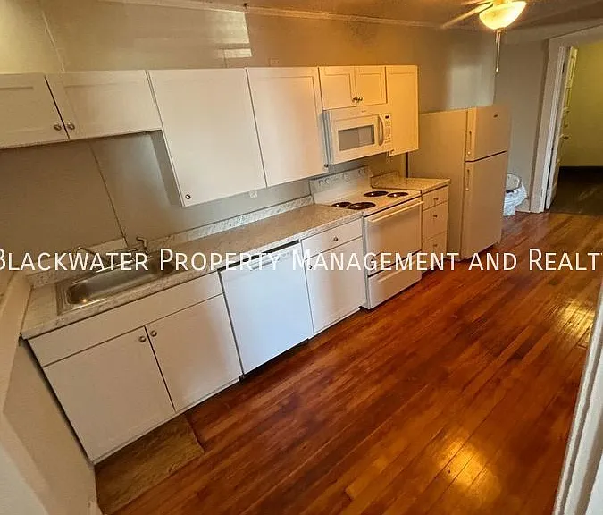 202 S Main St #4 — Photo 6