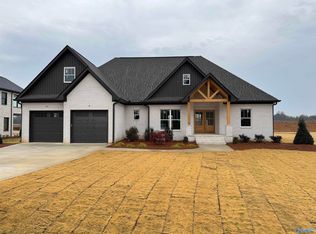 195 Caldwell Trl, Gadsden, AL 35901