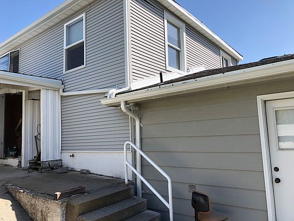 2nd image of 530 Wetzel St