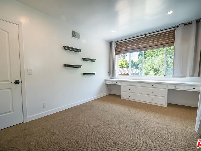 503 N Greencraig Rd — Photo 30