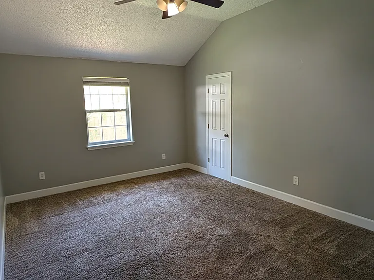 540 Linda St — Photo 18