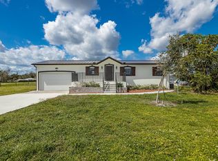 17701 Pronghorn St, Alva, FL 33920