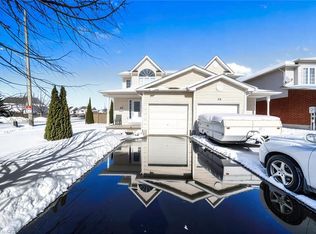 25 Breesegarden Ln, Guelph, ON N1E 7H1