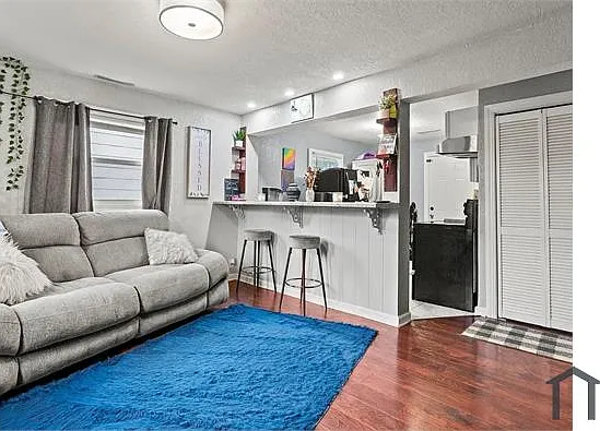 3226 Rodgers Ave — Photo 7