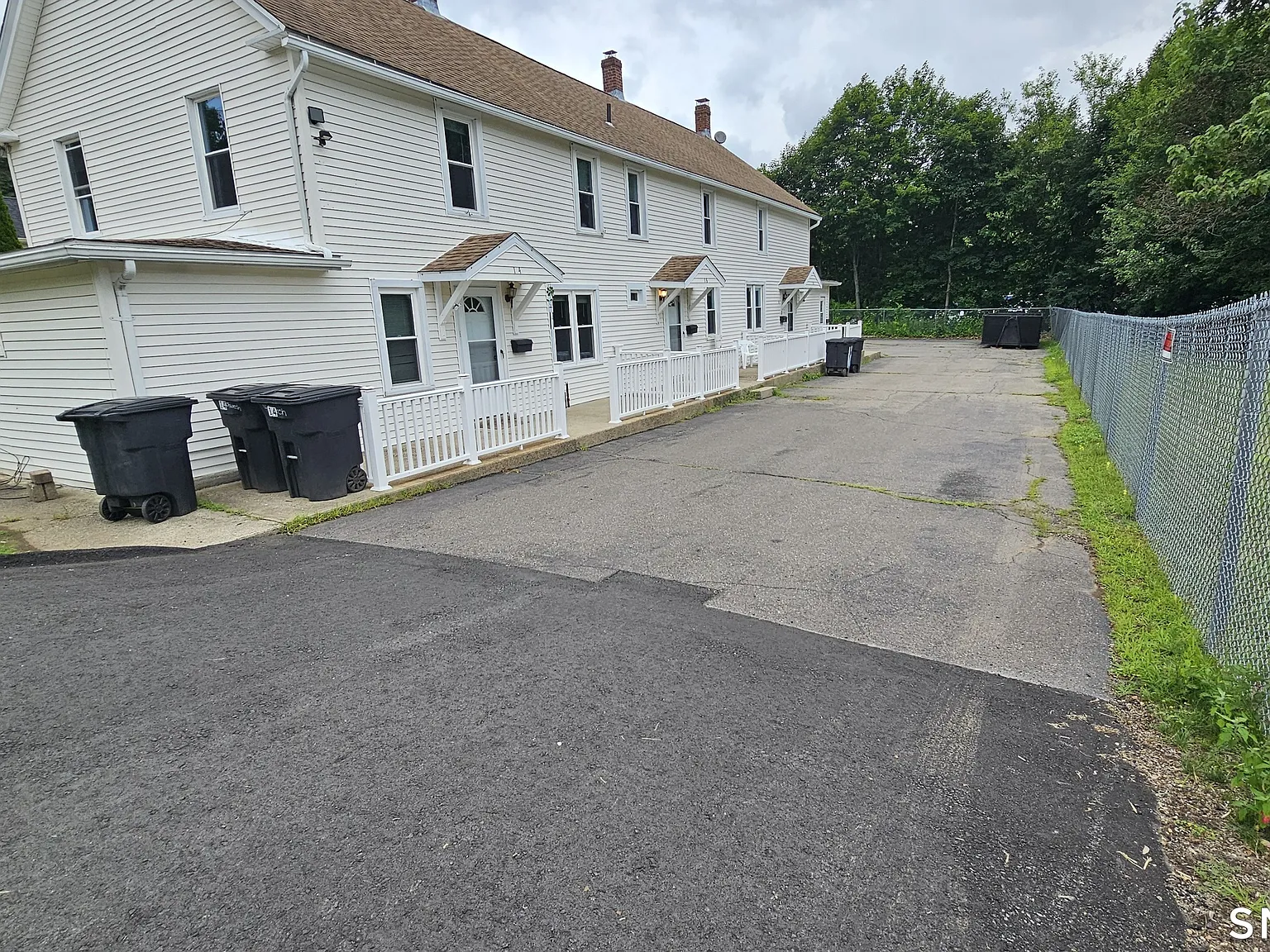 4 bed, 1.5 bath, 1200 sqft, $2,850 — Photo 1