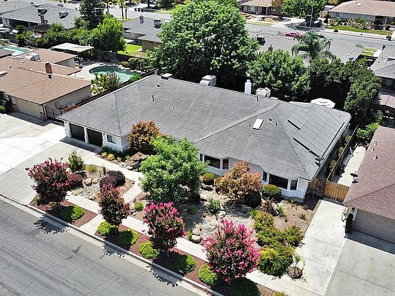 4th image of 1601 E Jordan Ave