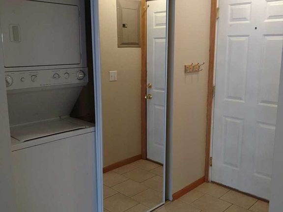 4th image of 976 Robert St S APT 203