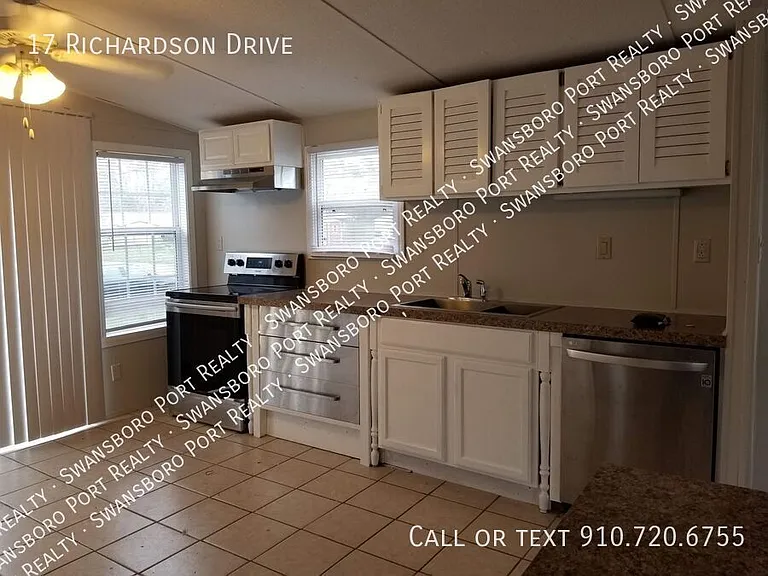 17 Richardson Dr — Photo 6