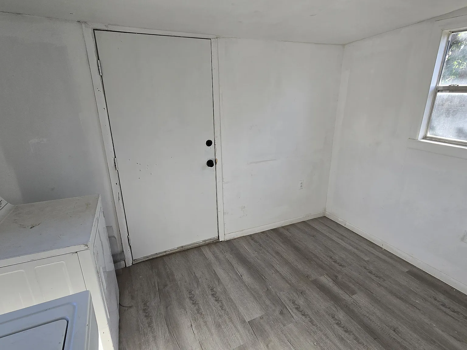 2 bed, 744 sqft, $800 — Photo 3