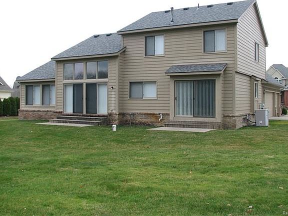 3rd image of 2309 Mayfair Dr