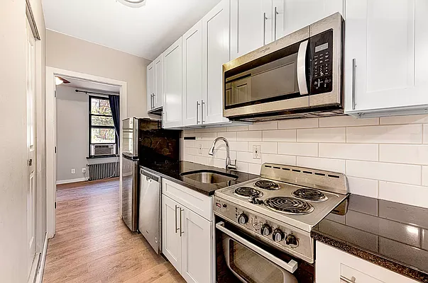 Rented by REAL New York | media 12