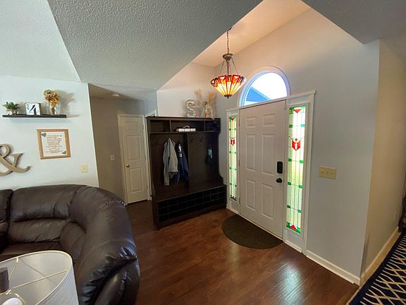 4th image of 1011 Northlake Dr