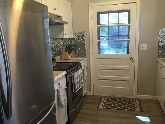 5th image of 1089 Ash Ave