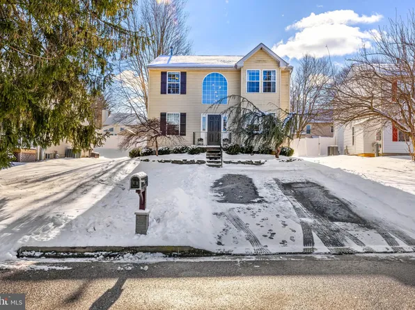 417 Dyer Ave, Reisterstown, MD 21136